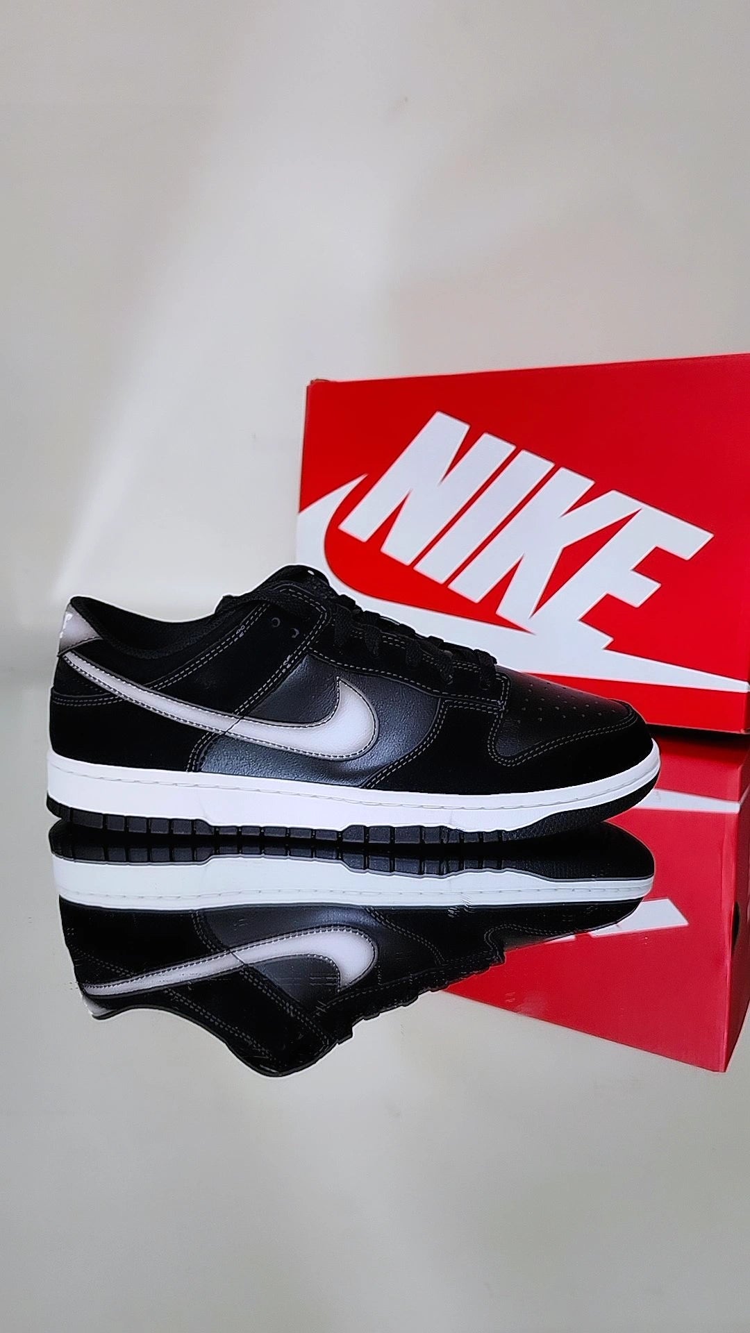 Dunk Low Swoosh Black