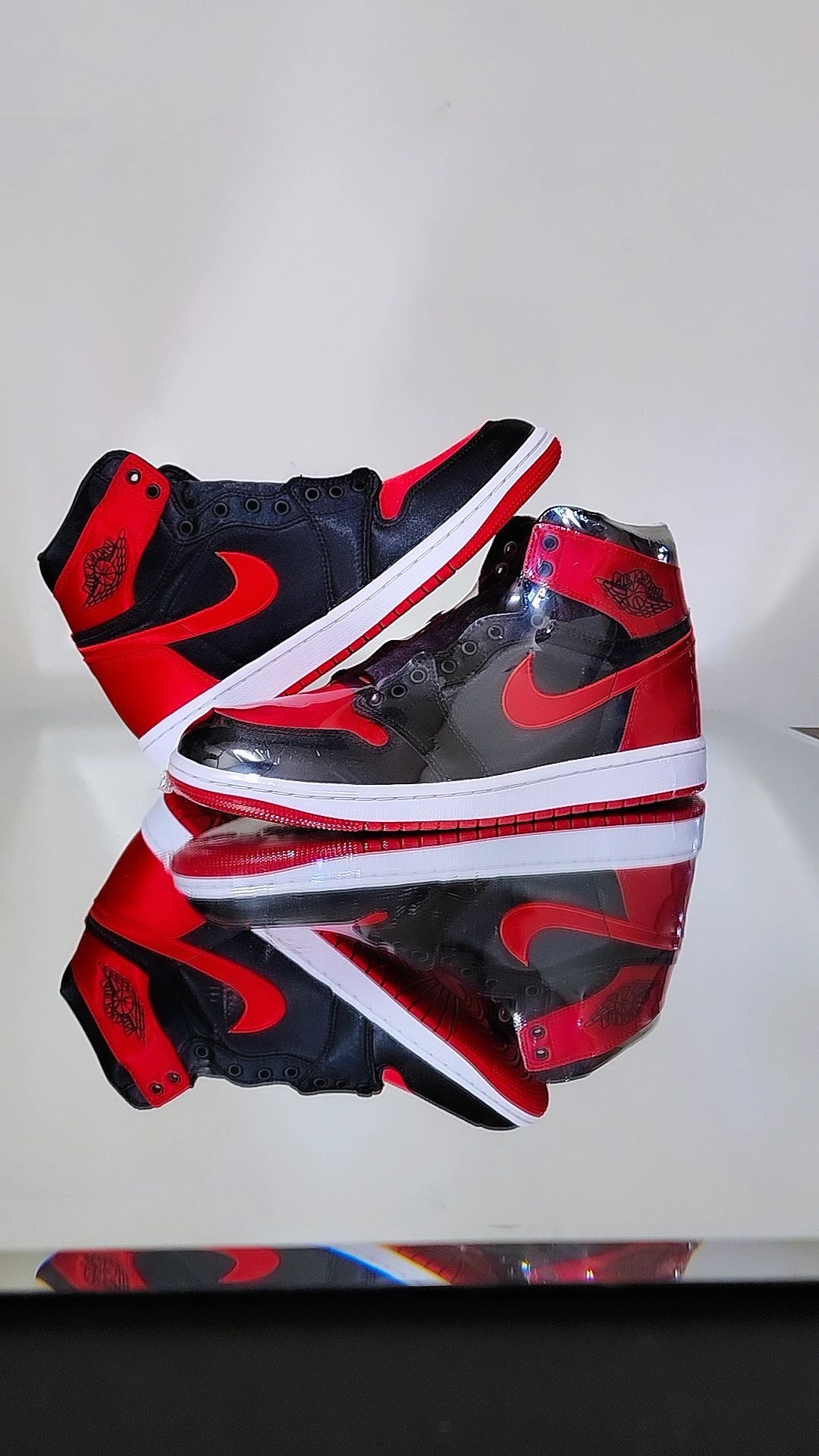 Jordan 1 Satin Bred