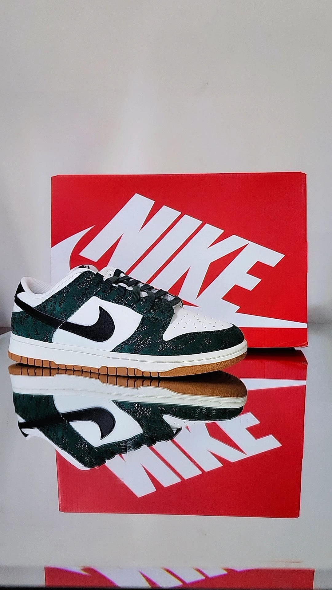 Dunk Low Green Snake