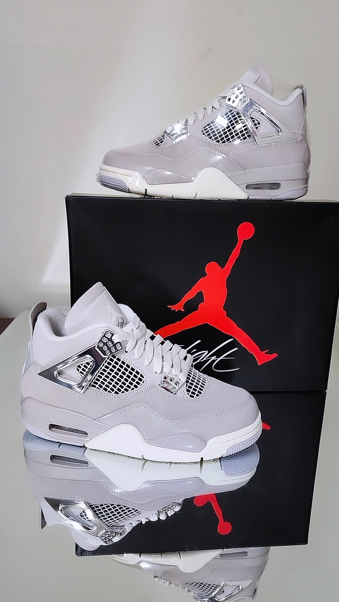 Jordan 4 Frozen Moments