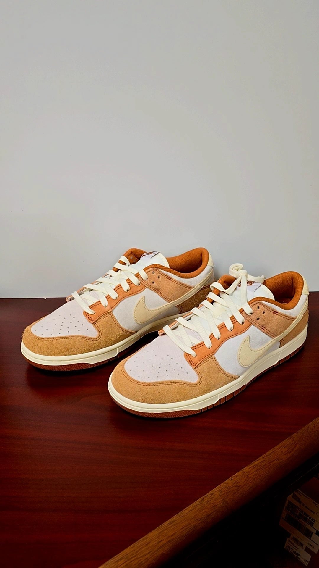 Nike Dunk Low Medium Curry