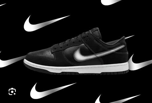 Dunk Low Swoosh Black