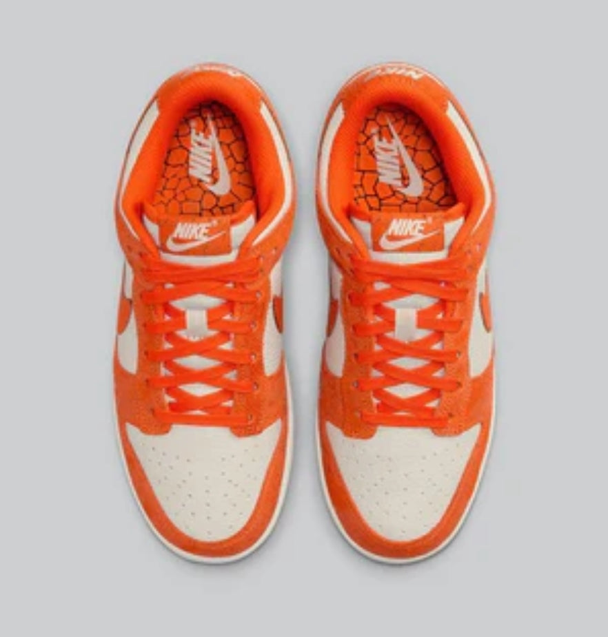 Dunk Low Cracked Orange 🍊