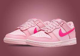 Dunk Low Triple Pink